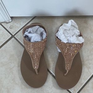 Skechers Cali sandals size 8